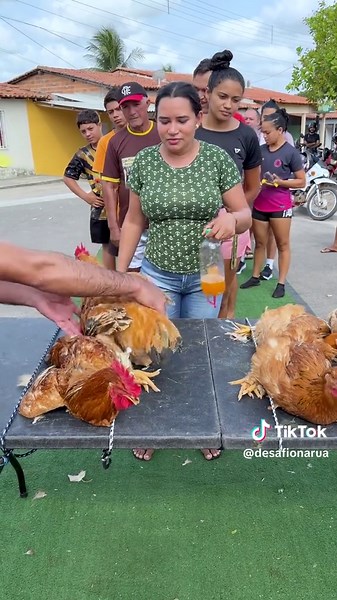 Acerte a Garrafa em Pé e Ganhe Frango na Hora!