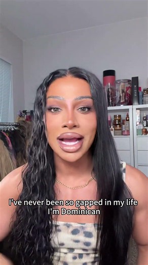 This wig is just perfect for summer, low-maintenance,just add water, and you’ll get a quick glow-up