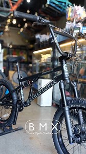 Wethepeople Swampmaster ! 🔥 The first full suspension BMX complete 💙 Wethepeople Swampmaster is the ultimate way to get into the realm of suspension BMX riding, so that you can take advantage of all the downhill single-trails and jump tracks that are on offer in the MTB world, but now with a BMX! Best of both world! Need awesome bikes? Visit & Shop with us! www.bmxcyclecenter.ckm BMX Cycle Center Dagat Dagatan Avenue, Caloocan City Monday - Saturday 8:30am to 5:30pm #bmxcyclecenter #wethepeopl