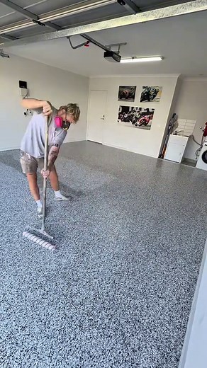 Install 5 Coat Industrial Epoxy Flake System