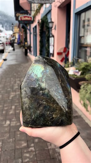 Harnessing Labradorite for Enhanced Intuition