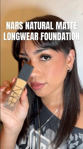 NARS NATURAL MATTE LONGWEAR FOUNDATION PARA PIEL GRASA?