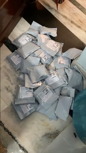 E commerce tips and tricks ✉️💸 #onlinebusiness #ecommerce #ecomjourney #businessvibes #thankyoucard