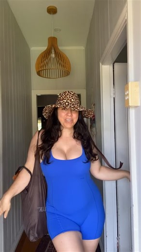 Natalie Wagner on Instagram: "Pool party ready 🌊 Hat @mitzithelabel Bodysuit @taw_collective #poolparty #summervibes #bodysuit #leopardhat"