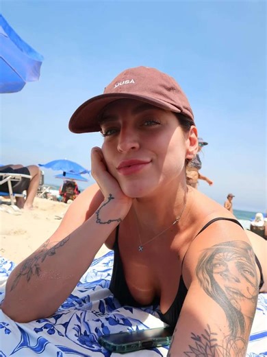 Gabi Guimarães, da Seleção de vôlei, engata romance com influenciadora, diz jornal