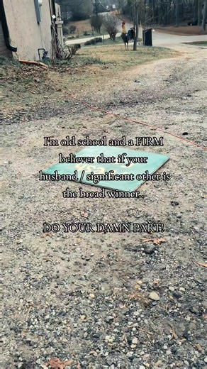 The LEAST you can do is make sure they come home to a hot meal. 👏🏽🙌🏽‼️ Hell...mine is retired, but don't mean I stop contributing. #fyp #busymama #sahm #idomypart #getoffyourlazyass