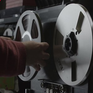 30K views · 432 reactions | Bella Ciao è uno dei brani più iconici della storia, simbolo di lotta contro ogni forma d'ingiustizia, il suo testo ha percorso il tempo sino a giungere nelle strade di tutto il mondo. Scopriamo dove e come è nato l'inno dei ribelli di ieri e di oggi in una nuova produzione originale History Channel. Bella Ciao, lunedì 25 ottobre alle 21.00, canale 411 di Sky. Con il patrocinio dell’Associazione Nazionale Partigiani d'Italia - ANPI | HISTORY | Facebook