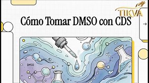 Cómo Tomar DMSO con CDS Este documento detalla las diversas metodologías para combinar el uso de DMSO con sustancias como el CDS o MMS. Se explica que el DMSO actúa como un agente de transporte que potencia otros compuestos, por lo que su administración requiere de tiempos específicos para evitar la pérdida de efectividad. Las sugerencias incluyen desde dosis mínimas mezcladas en agua hasta protocolos que dependen estrictamente del peso corporal del individuo. Una advertencia fundamental es no p