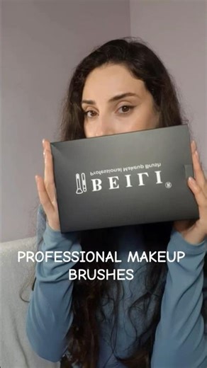 Subscribe to my channel 💗 #makeup #tutorial #brushes #beauty #blogger #shorts #blog #vlog #artist