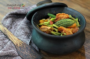 Traditional Filipino Vegetable Recipe (Pinakbet an Ilocano dish) - Maputing Cooking