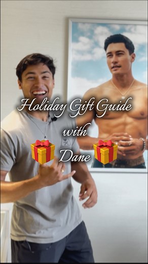 This holiday season, let Maui Divers Jewelry make you the favorite 😉🎄 In today’s Holiday Gift Guide, Dane is sharing his top picks for his ʻOhana. Because when you give the gift of Maui Divers, it’s not just a piece of jewelry — each piece is a handcrafted to tell stories, share a memory, and pass down from generation to generation for years to come. ✨ Who’s on your holiday list this year? 📲 Tap the link to explore more gifts for everyone on your shopping list #holiday #giftguide #shop #exclu
