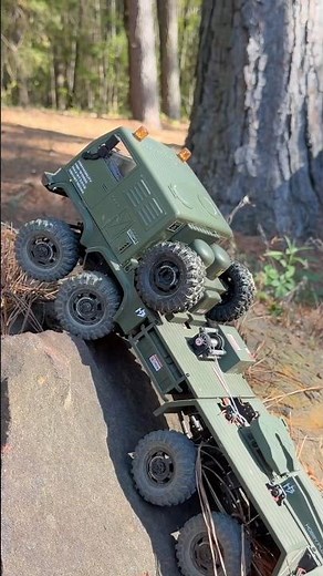 1/18th 8x8 VS 1/10th scale crawler course