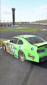 VR HEADSET SHUTS OFF MID-RACE ON IRACING! #IRACING #NASCAR