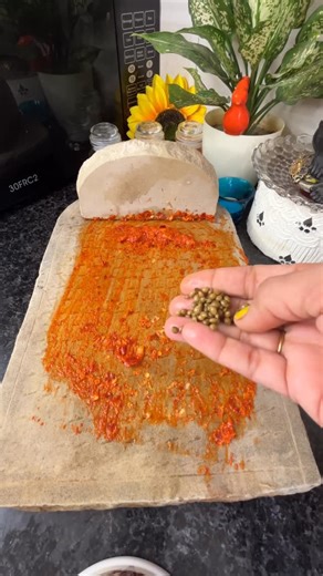 Preetdee_official on Instagram: "wo apke kabhi hote hi nahi h bus matlab ke h rishtey #reels #food"