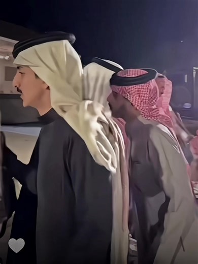 كرم الله لحية اللي ضيفه يكرم سباله ✨. #نواف_عقاب #رجه🇸🇦 #fypシ゚viral #explore #اكسبلورر