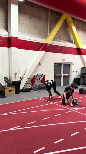 This drills will help you improve your sprint start.
