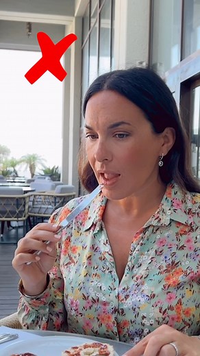 Lezione di bon ton n. 7 | Elena Tee