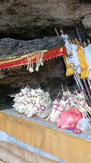 Pura Gwa Gong Bukit Jimbaran #bali #jimbaran #sembahyang