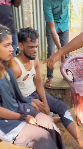 গার্লফ্রেন্ডকে গ্যাস্ট্রিকের ভরি দিতে এসে হালকা করে ক ট খেলো এক যুবক#foryou #video #viralvideos #followforfollowback #funnyreel | MD Shahadat