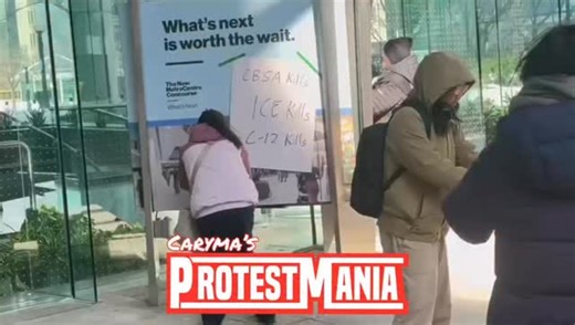 Migrant Workers Alliance staged a demonstration outside Hootsuite’s Toronto headquarters to oppose Bill C-12 and call for cutting Canadian ties to US Immigration and Customs Enforcement. The event unfolded smoothly until protesters began putting up flyers on private property, prompting police to warn that doing so could lead to mischief charges. 📸 Feb 27, 2026 #Toronto #ProtestMania Support ongoing coverage of Canada’s protest circuit and hate industry: ProtestMania.com | Caryma Sa’d