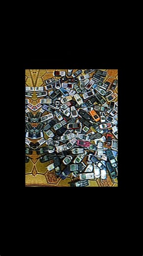 keypad phone vs iphone