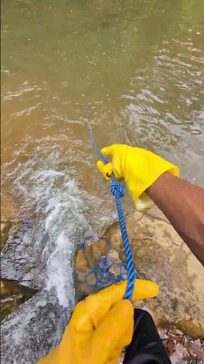 Magnet Fishing: Found This in a River! 🧲💦#magnetfishing#emagnetism #magnet #viralvideos