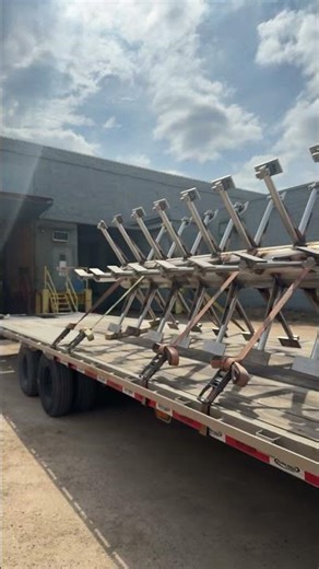 Minnesota to Nebraska craziest looking load I’ve ran #longhaultrucker #hotshottrucking