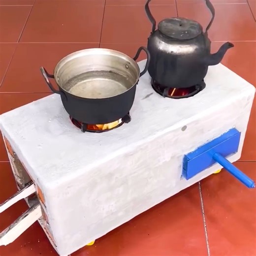 Pizza baking tray and wood stove combined. | Sammie Head