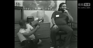 [高清]电脑棋局Computer Chess(2013)预告片