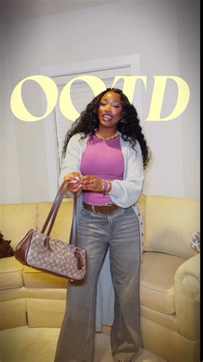 @black_isallgold on Instagram: "Win outfit💗 | Flop event👎🏾 #explore #tallpeople #ootd #outfitinspo #fashioninspo"