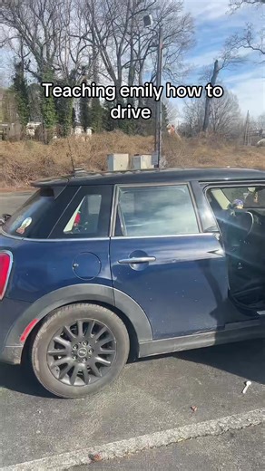 If I can do it yall can and shout out to the best teacher @⋆｡°⋆⭑˚☾˚｡⋆✩ | driving