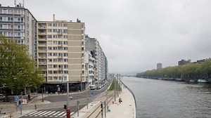 Drame à Liège : un homme perd la vie en chutant dans la Meuse