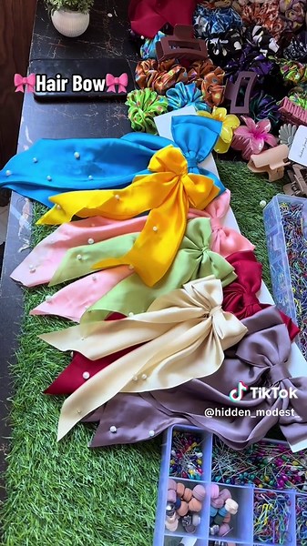 Hidden_modest (@hidden_modest) - Stylish Hair Bow Accessories for Every Occasion
