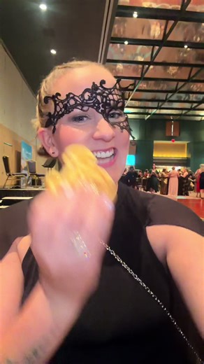 Still dreaming about all the snacks and magical moments from this Disney World trip 🏰✨ From eating around the world at EPCOT, to indulging in my favorite sweet treats, to soaking up every last bit of Disney magic — this trip was exactly what I needed. So grateful for the memories, the laughs, the photos, and of course… the food 🤤🍭 Now it’s back to real life, but my heart is still on Main Street U.S.A. 💫 Until next time, Disney 💖 #travel #travelagent #disney #cruise #disneyworld