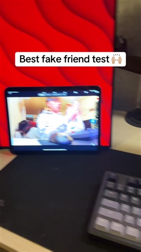 This alarm clock camera duo is perfect for any home! #camera #homesecurity #alarmclock #homesafety #surveillance