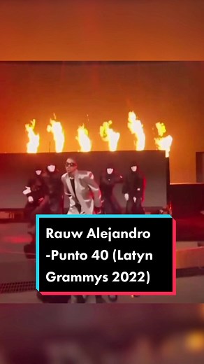Rauw Alejandro - Punto 40 live on Latyn Grammys 2022 #latyngrammys2022 #rauwalejandro #punto40 #punto40remix #punto40challenge #latyngramys #babyrasta #rosalia #parati #fy #reggaeton #regueton