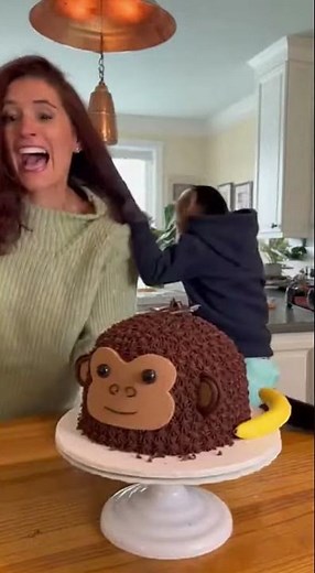 the monkey is angry🤯