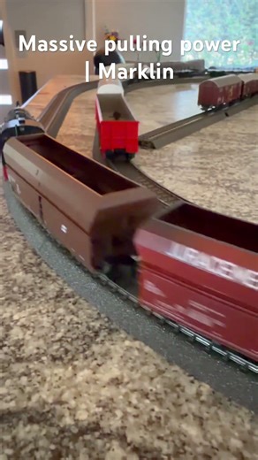 Unbelievable small steam engine pulling power | Marklin