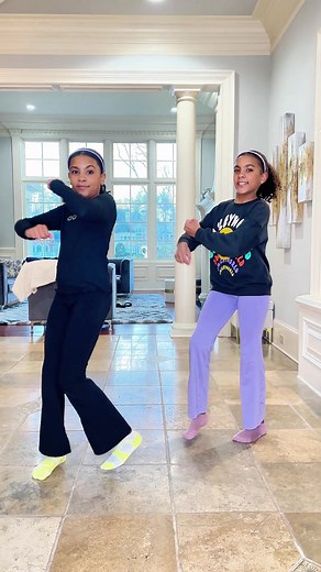 Twins do it better!😉 #twins #mccluretwins #twinsdoitbetter #dance #twindance #kiddance