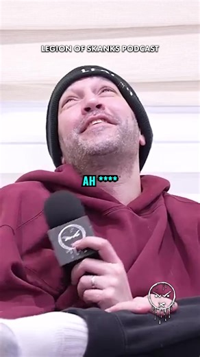 The Kalogeras Sisters' Open Mic Performance Goes Awry