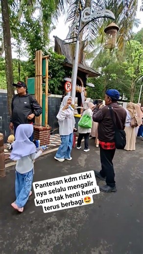 No wonder your fortune always flows because you never stop sharing🤩