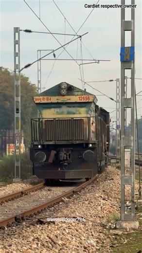 How does such a crowded train run? 😱 #shorts #train #railway #indianrailways