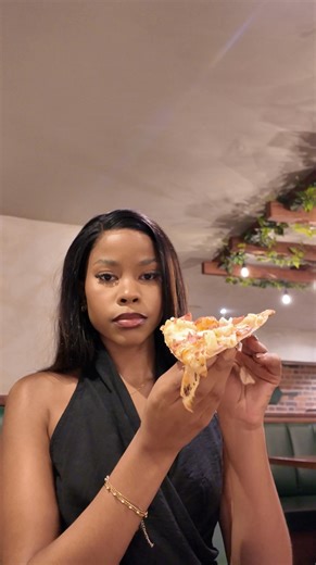 Make your own pizza with the limited time ‘The You Pizza’ deal of only R129.90! Pick 3 toppings of your choice and enjoy every bite of real pizza made with fresh tasty ingredients! What toppings are you picking? #Panarottis #BuildYourOwnPizza | Panarottis