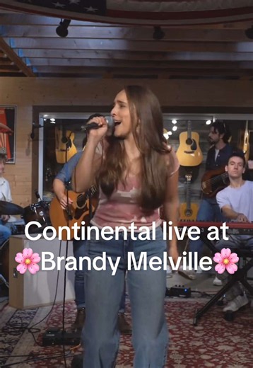 Continental live with Brandy Melville — Soulrock indie band performance