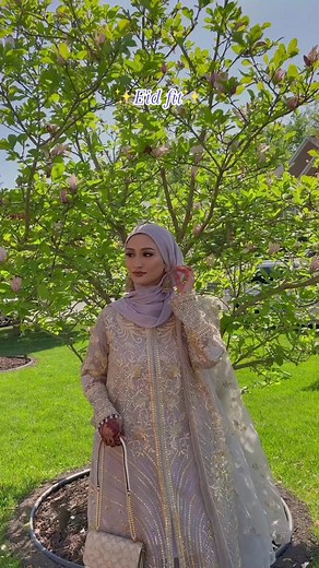 Eid Mubarak Outfit Ideas and Hijab Styles for Pakistani Girls
