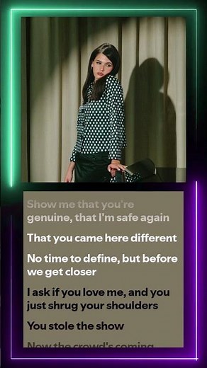 SIENNA SPIRO - You Stole The Show (Lyrics)