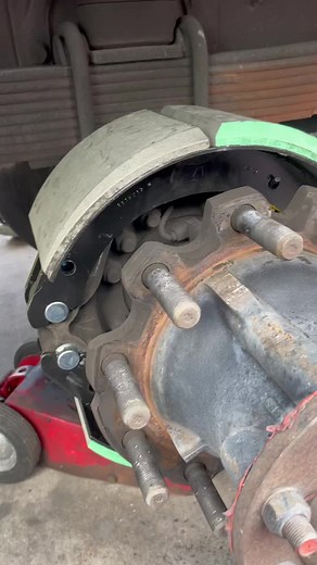 It’s ok to buy tools that make your job easier. These are the 4707 spring brake tool. I got a video for the 4709 too. #dieselmechanic #mechanic #brakejob #fyp