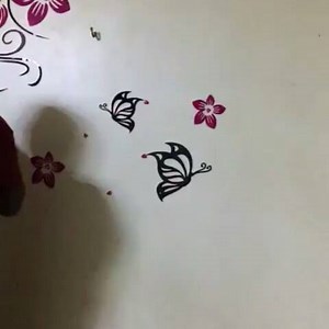 9 comments | A short preview on the artistic installation of a 3D Wall Decals. Quite a creative mind engaging work but the results are fulfilling. #welovetransformingspaces | Pendo Home Interiors & Wall papers | Facebook