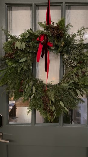 The Happening in the Hills team gathered for our annual cookie box making session this week. We each baked cookies, and then gathered to combine them into a box, and deliver them to F.I.S.H NWCT to give to the families spending Christmas in their shelters. FiSH is still in need of donations, as are many of our local nonprofits, this holiday season. The beautiful baked brie was a gift from @christie_caters and the gorgeous blooms were a gift ordered from @bouquetsbeyondct - hoping that everyone g