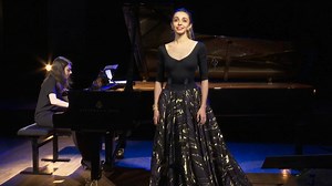 Lea Desandre est la candidate France Musique pour le Prix Jeune Soliste des médias francophones publics. Écoutez-la chanter "À Chloris" de Reynaldo Hahn, découvrez les 3 autres candidats et votez ! ▶ http://bit.ly/2xKRPBC | France Musique